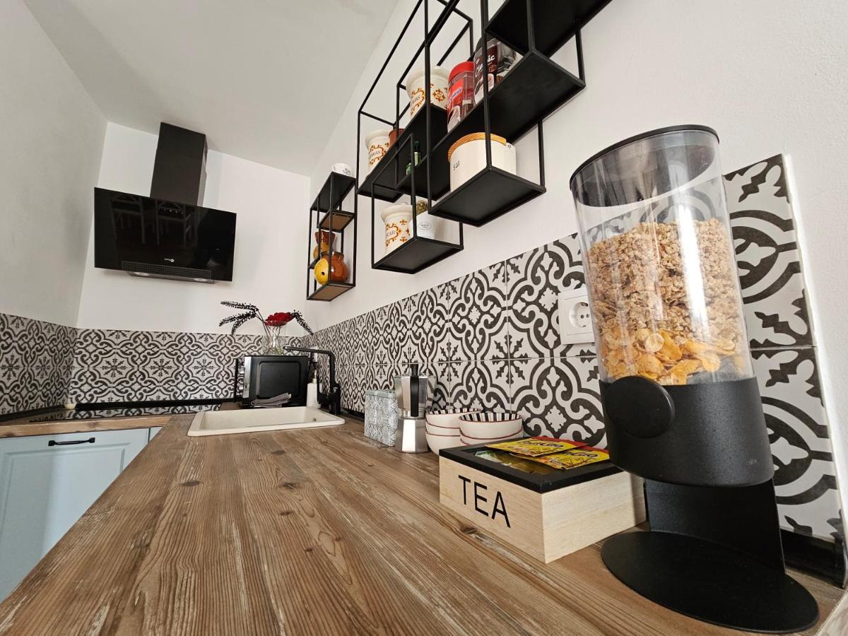 Casa Iulia Otel Haro Dış mekan fotoğraf